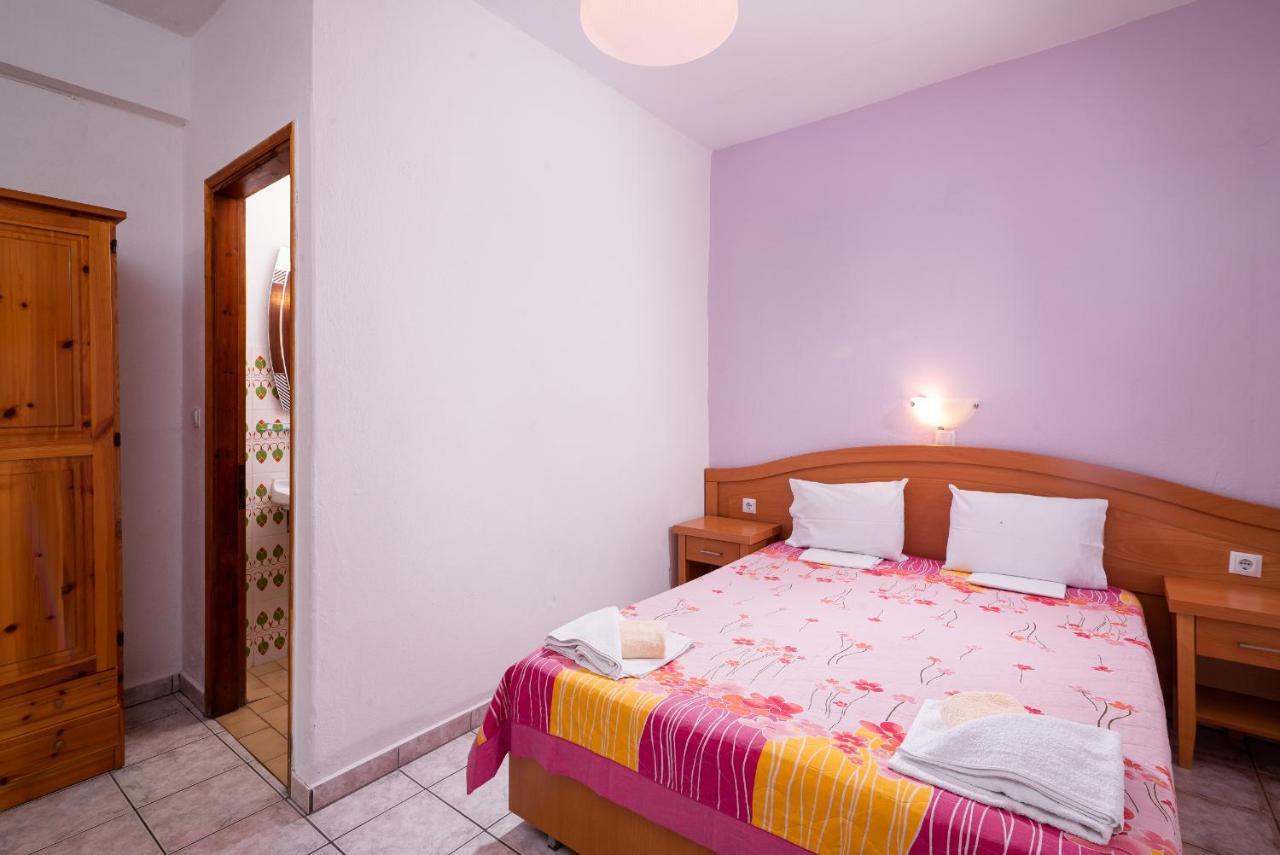 Archodissa Pansion Hotel Alikí Екстериор снимка