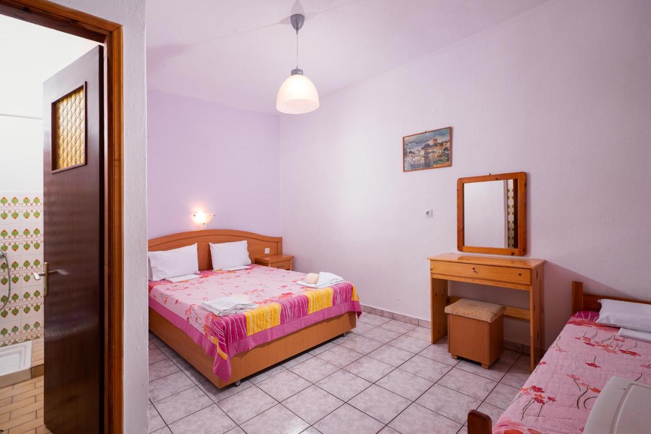 Archodissa Pansion Hotel Alikí Екстериор снимка