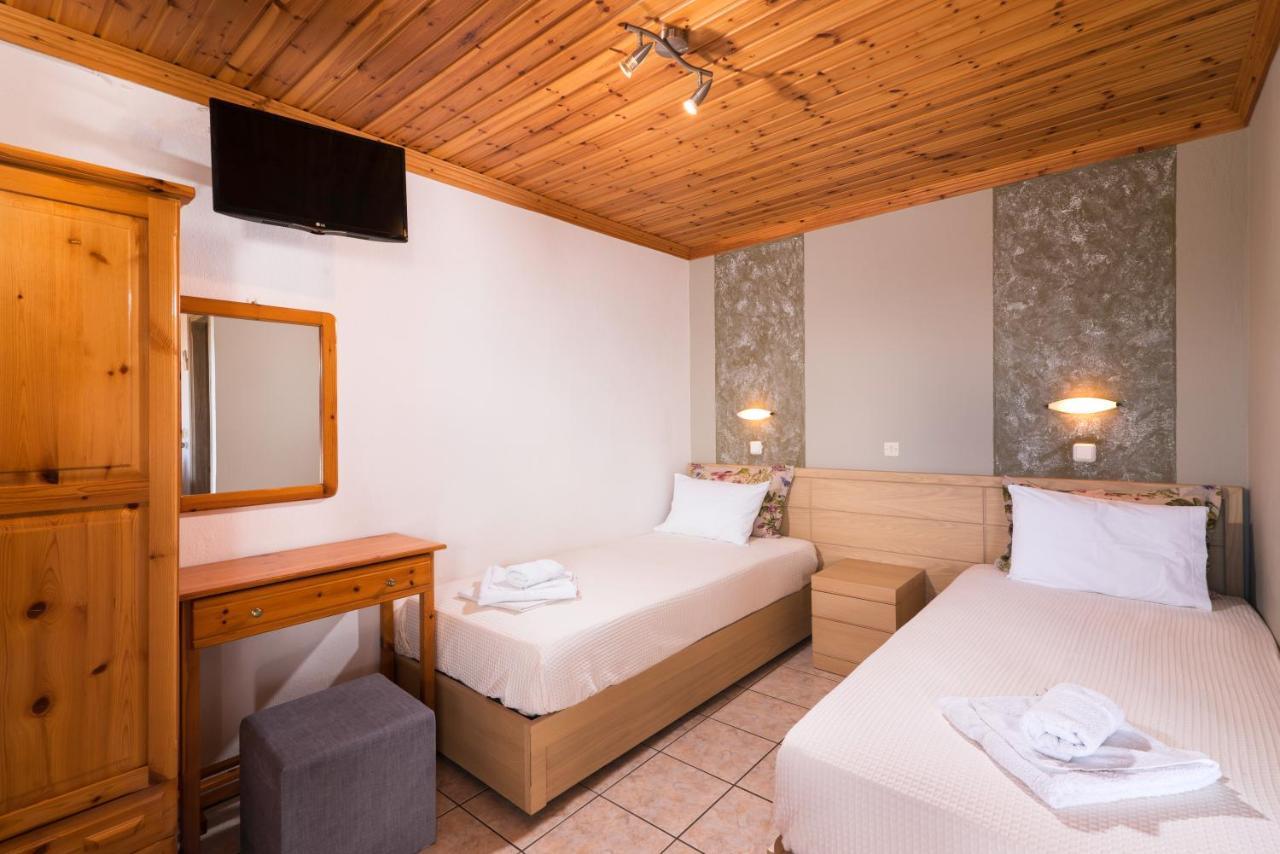 Archodissa Pansion Hotel Alikí Екстериор снимка